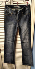 Wrangler Women's Bootcut Jeans SZ 7 Dark Wash Mid Rise Stretch Denim 30 x 32 EUC