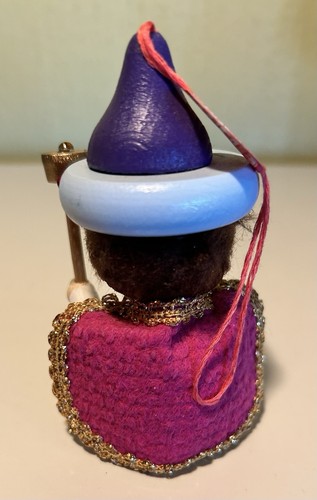 VTG Steinbach German Wooden Christmas Ornament "WISE MAN” Hat Jewels Cape Tag - Picture 3 of 7