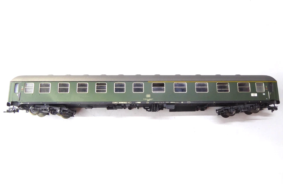 ADE - D-Zugwagen - H0 1:87 mit Innenbeleuchtung ohne OVP -Dach defekt #0801