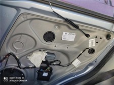 Lève vitre Mercedes 200