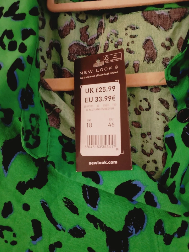 NWT green animal print oversized batwing blouse shirt top size 18. - Image 3 of 4