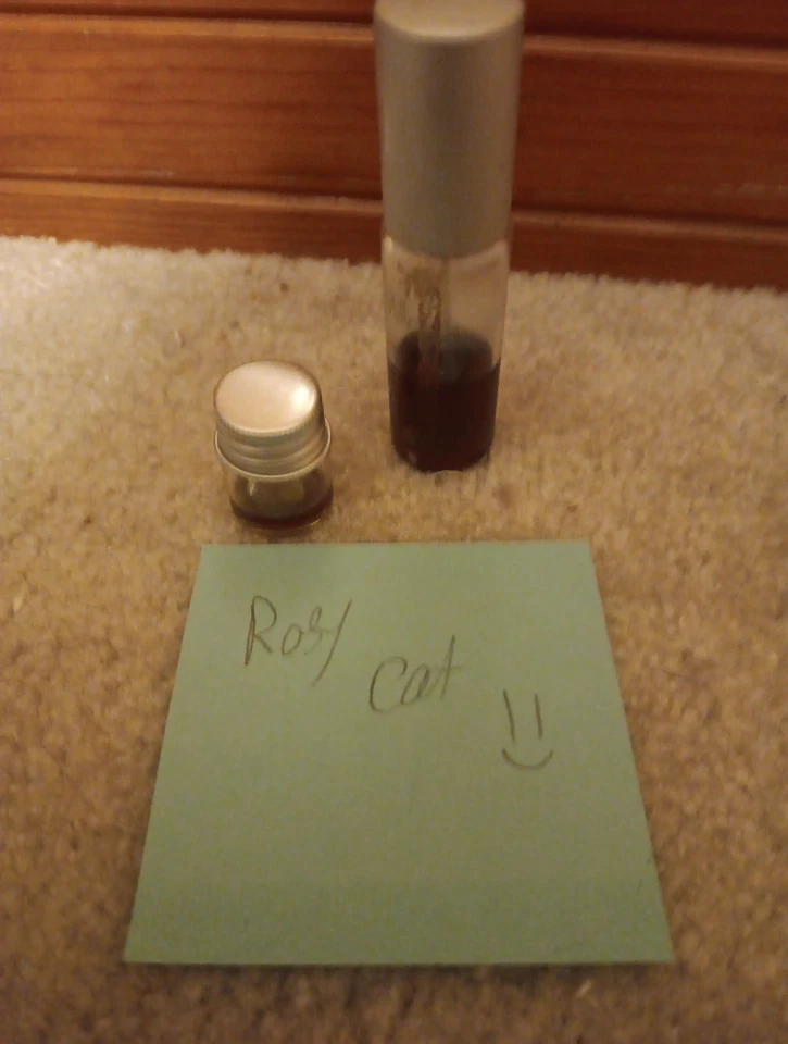 Muestras de perfumes Avon & Victor Secret Foto 4 de 4