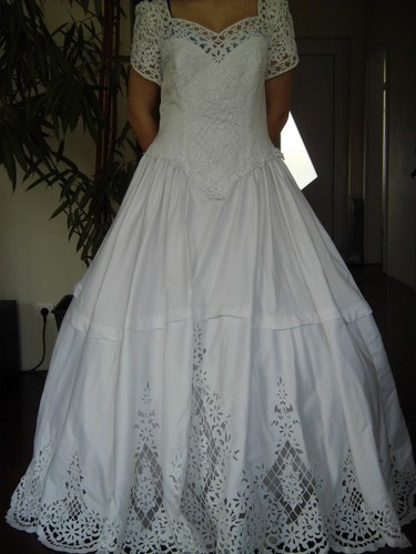 tolles Brautkleid, Hochzeitskleid, creme ivory Gr. M L 40 42 ,Bauernspitze