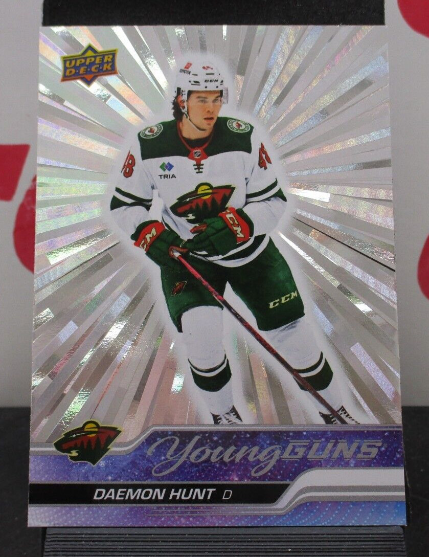 Daemon Hunt 23-24 Upper Deck RC Young Guns Silver Outburst Card #494