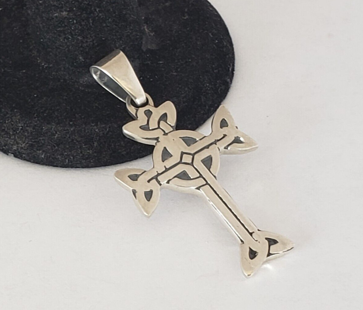 Mexico Sterling Silver Celtic Knot Cross Pendant - Gem