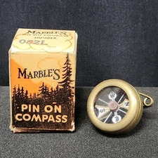 Vintage 1940s-50s Marble's Arms Corp Gladstone Mich Pin On Compass w/Box - Works