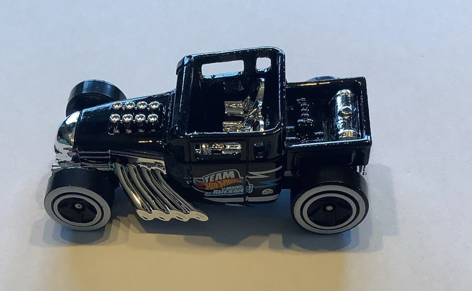 Hot Wheels Bone Shaker unbespielt