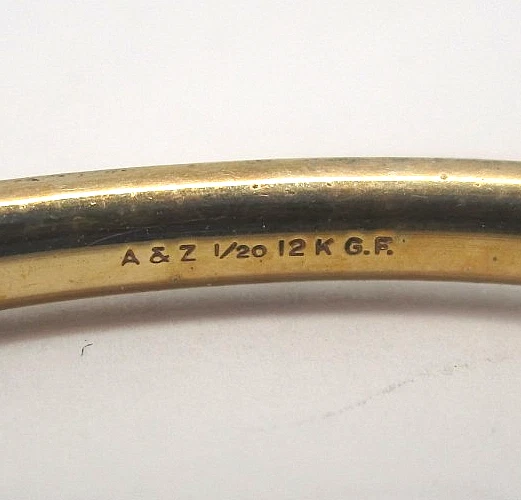 Brazalete bebé vintage A+Z relleno de oro amarillo de 12k con monograma "AAC" Foto 4 de 4