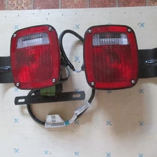 GROTE 9130 TRAILER TAIL LIGHTS BACK UP LIGHT W/ FLAT PLUG WIRE HARNESS BRACKETS