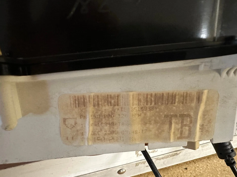 Cuadro de instrumentos velocímetro 2001 02 03 panel Ford Ranger 204.595 millas gas Foto 3 de 3