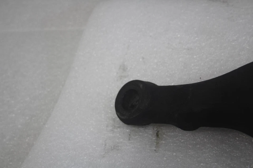 1983 MERCEDES 300SD W126 LEFT DRIVER FRONT LOWER CONTROL ARM 1263301807 - Image 3 of 4