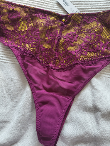 NEW Sexy Lace PlanetThong - Picture 13 of 16