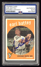 1959 Topps 114 Earl Battey PSA/DNA Autograph EX-MINT Chicago White Sox Auto Card