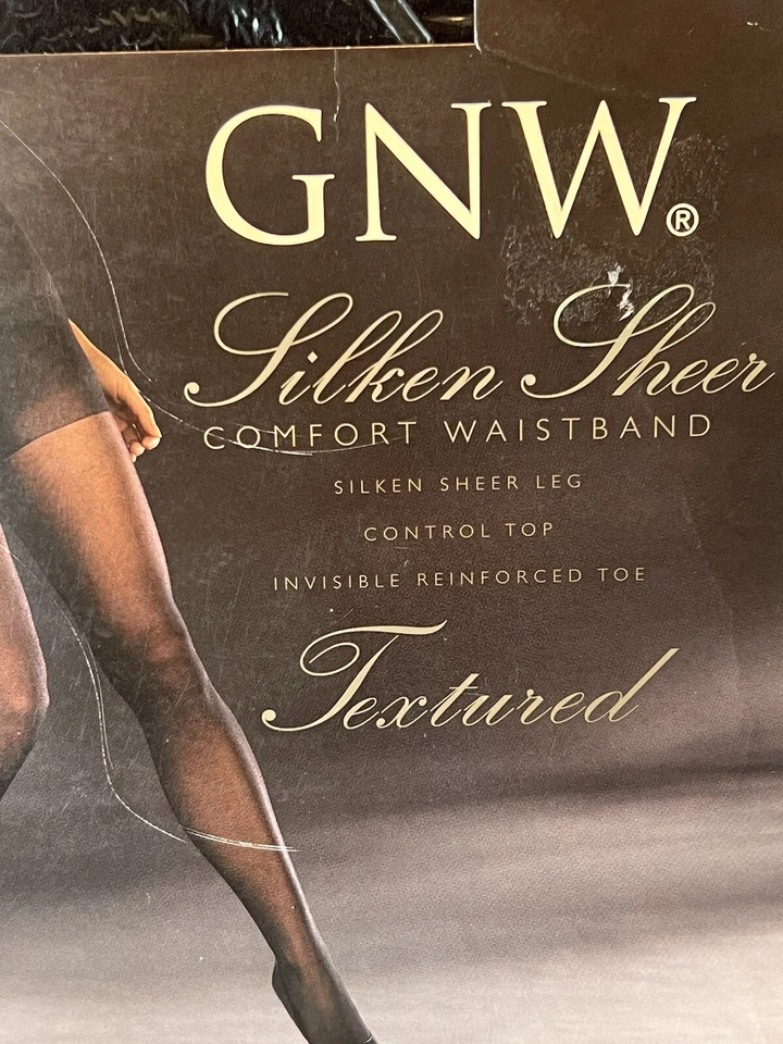 Meia-calça GNW Silken Sheer WAVE TEXTURED Sheer Control Top PRETA - C/D / NOVA - Imagem 2 de 4