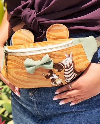 minnie safari loungefly