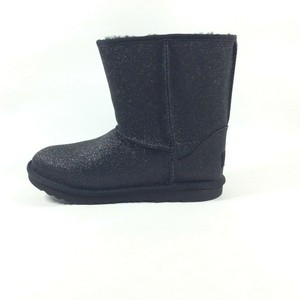 ugg classic short 2 black