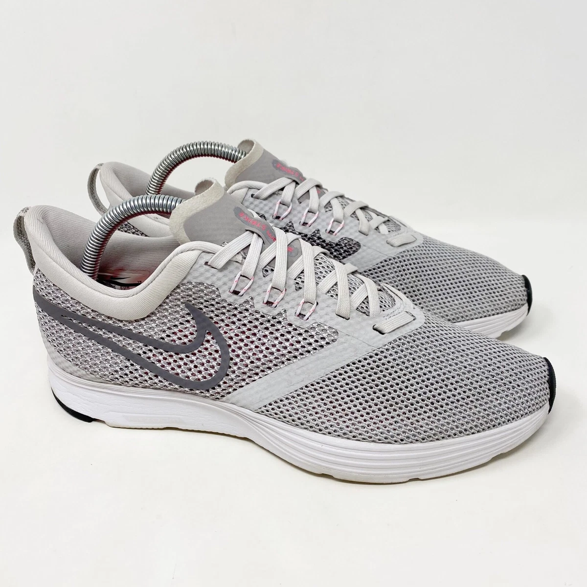 Zoom strike nike discount