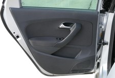 VW Polo 6R 1x Türverkleidung Verkleidung Tür 4/5-Türer hinten links schwarz Grif