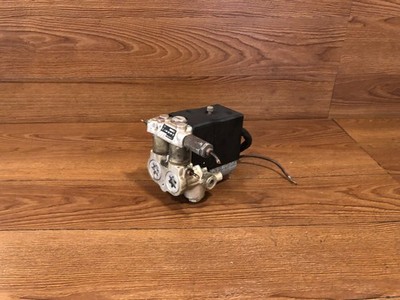 1986-1987 PORSCHE 928 ABS ANTI LOCK BRAKE PUMP MODULE BOSCH OEM 0265200009