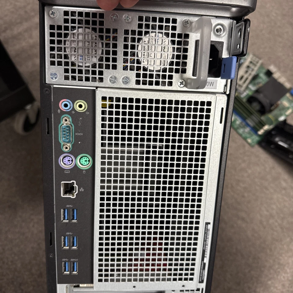 Dell Precision T5820 PC Workstation W-2102 XEON, 16GB PC4 RAM NO SSD NO HDD - Image 4 of 4