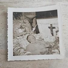 Vintage 1950's Post Mortem American Woman In Casket With Photo Mother