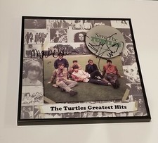 TURTLES MARK VOLMAN - HOWARD KAYLAN - FLO & EDDIE - SIGNED / AUTOGRAPH LP COVER
