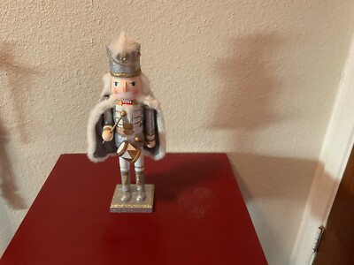 NUTCRACKER DRUMMER - Holiday Home~14'' Silver Glitter W/Faux Fur Cape 2018