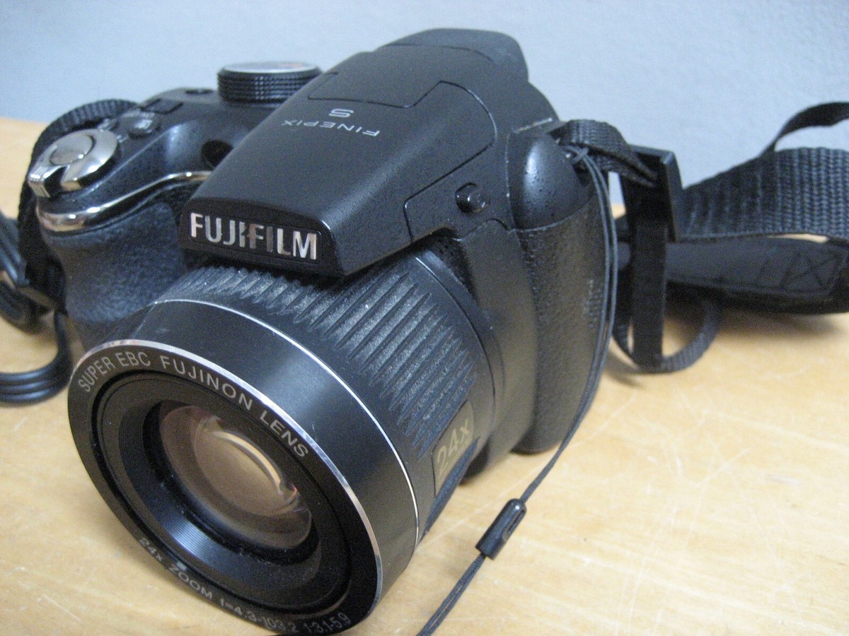 Fuji Film Finepix S3280 Digital Camera 14 Mega Pixels | eBay