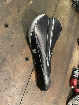 WTB Rocket V Sattel schwarz silber Leder aus Kevlarecken