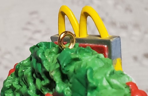 Ghirlanda natalizia McDonald's Babbo Natale 1993 ornamento ordine natalizio Ernesco vintage 3,5" - Foto 10 di 13