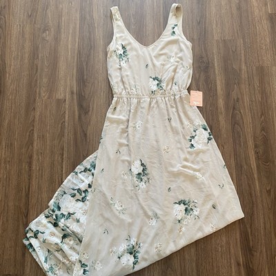 Show me your Mumu Cream and Green Maxi Sundress with V-Neck XXL NWT