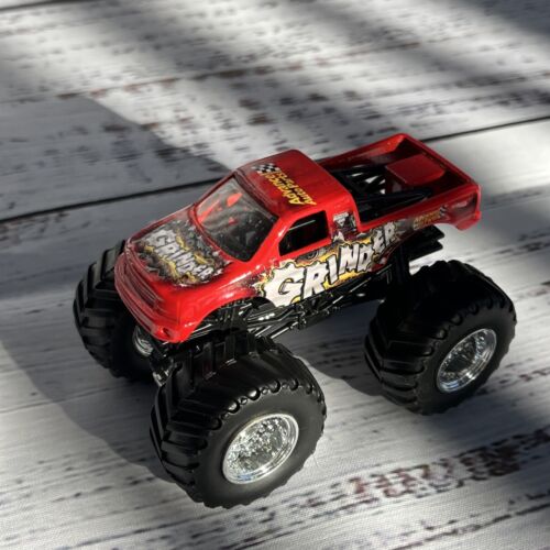 Hot Wheels Monster Jam Machines 10 Stück Die-Cast Trucks im Maßstab 1:64 - Lot 1 - Bild 11 von 11