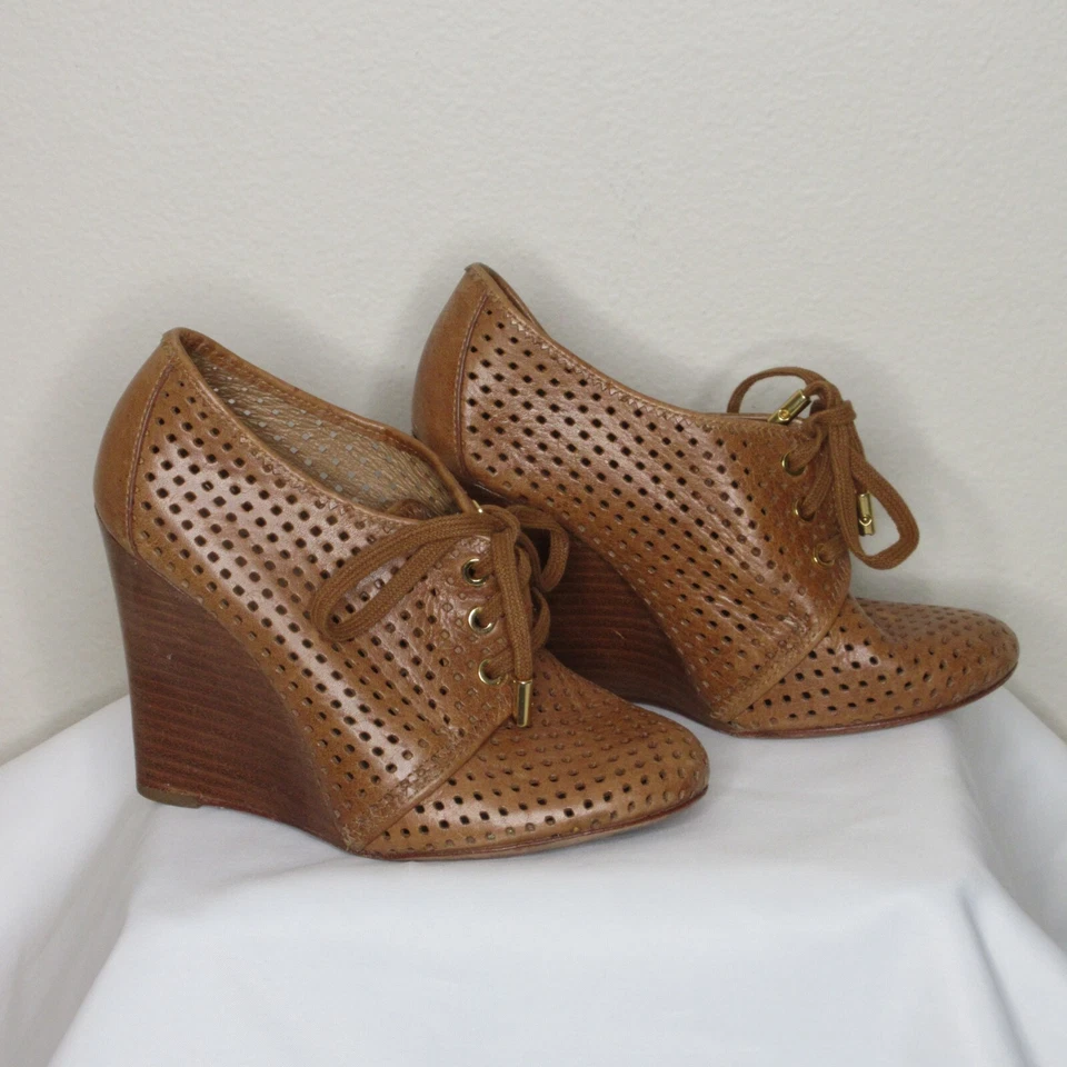 Tacones de cuña para mujer Tory Burch Victor perforados con cordones de 3,9" marrón 5 1/2 M B29 Foto 4 de 4