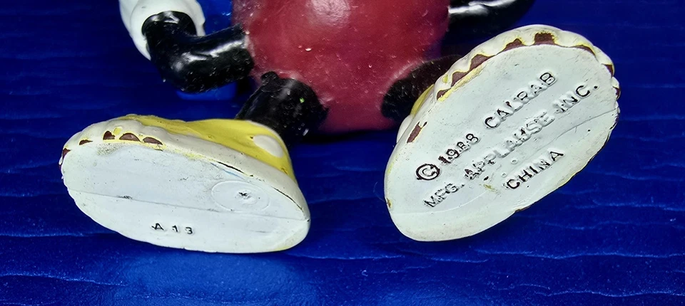 California Raisins Hardees Series #2 1988 Captain Toonz – blue radio / white sun - Image 3 of 3