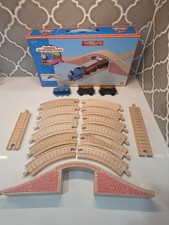 Thomas  Friends Wooden Railway Figure 8 Set Complete