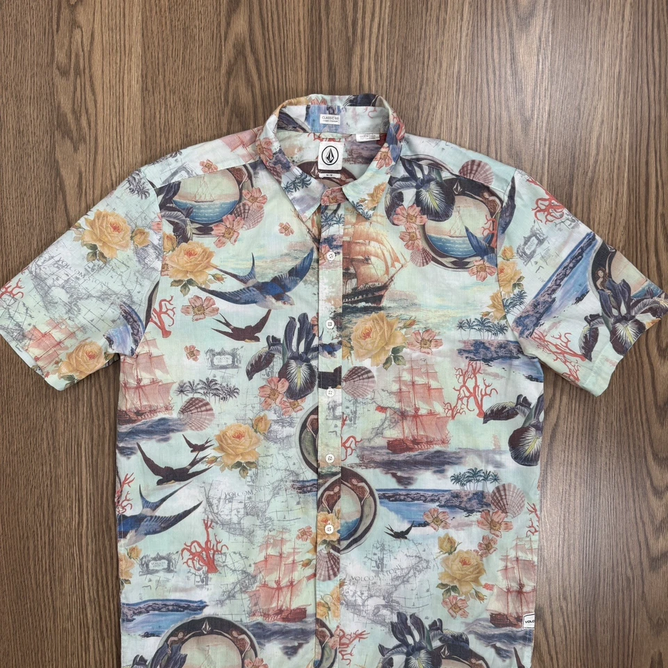Volcom Camp Shirt Mens Medium Tropical All Over Print Button Up Beachy Mermaid - Image 3 of 4