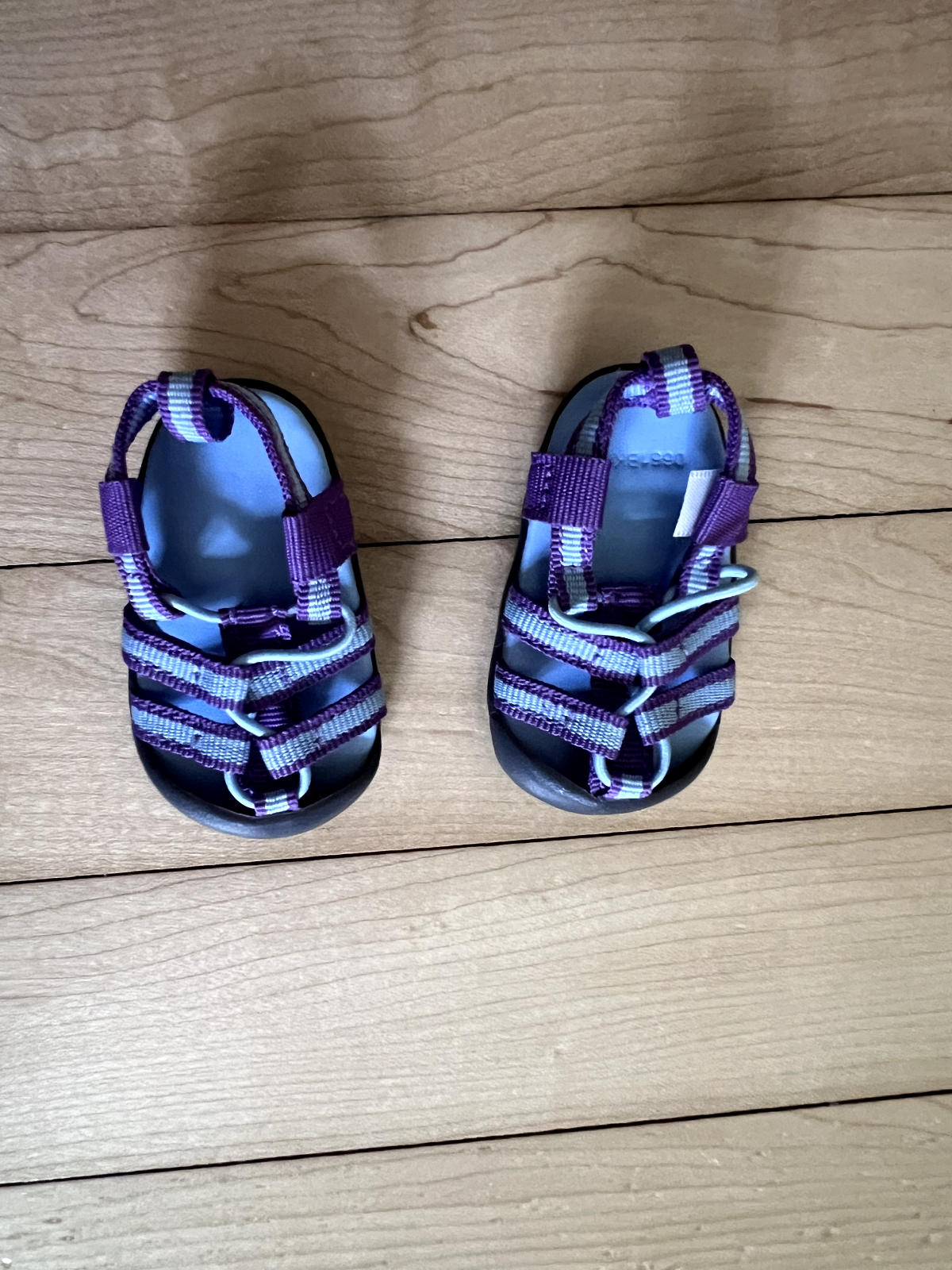 Sandali sportivi American Girl NUOVI con scatola fuori produzione ritirati viola blu Keen