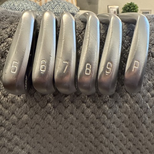 Mizuno JPX 900 Forged Irons 5-PW with extra stiff 130 pured KBS C Taper shafts