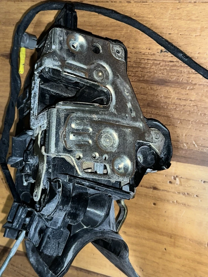 2004-2008 CHRYSLER CROSSFIRE DRIVER LEFT DOOR LOCK LATCH ACTUATOR OEM Foto 3 de 4