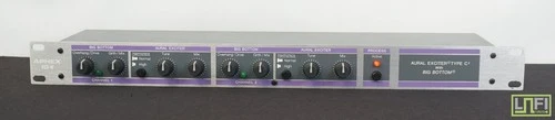 Aphex Model 104 C2 Aural Exciter with Big Bottom 1U Signal Processor