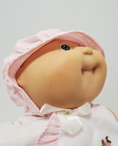 Bambola vintage Cabbage Patch per bambini, etichetta SS 1982, occhi verdi capelli biondi, vestito rosa - Foto 7 di 24