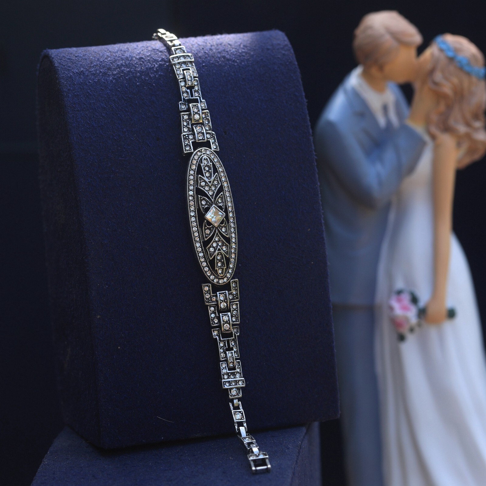 Bracelet rétro style Gatsby QD28 argenté avec strass blancs, cadeau idéal pour femme