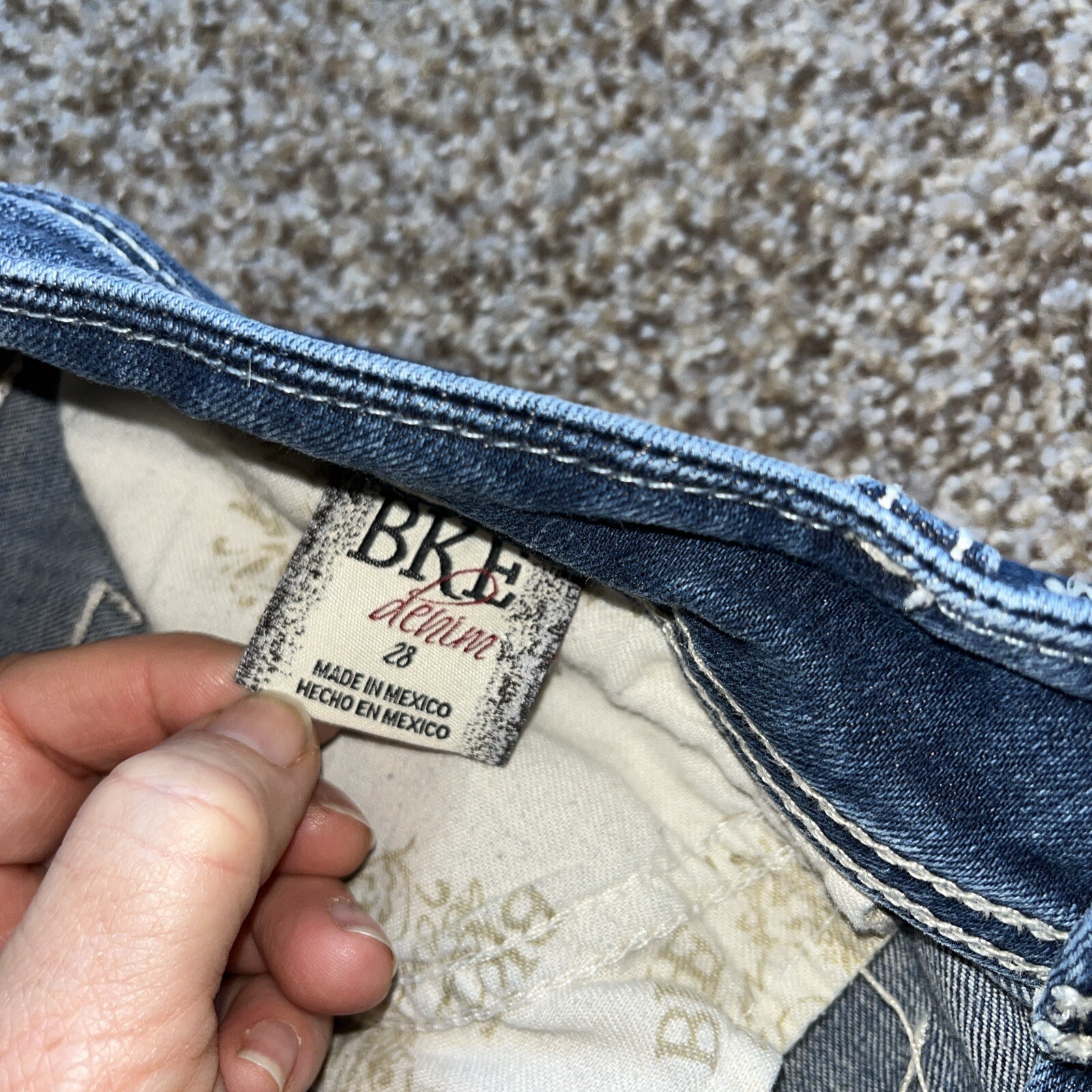 BKE Culture Denim Shorts Women’s  Size 28 Waist 30 - View 3