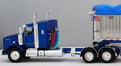 1/64 DCP Blue Metallic/Chm 1:64th scale Kenworth T800 TRUCK ONLY