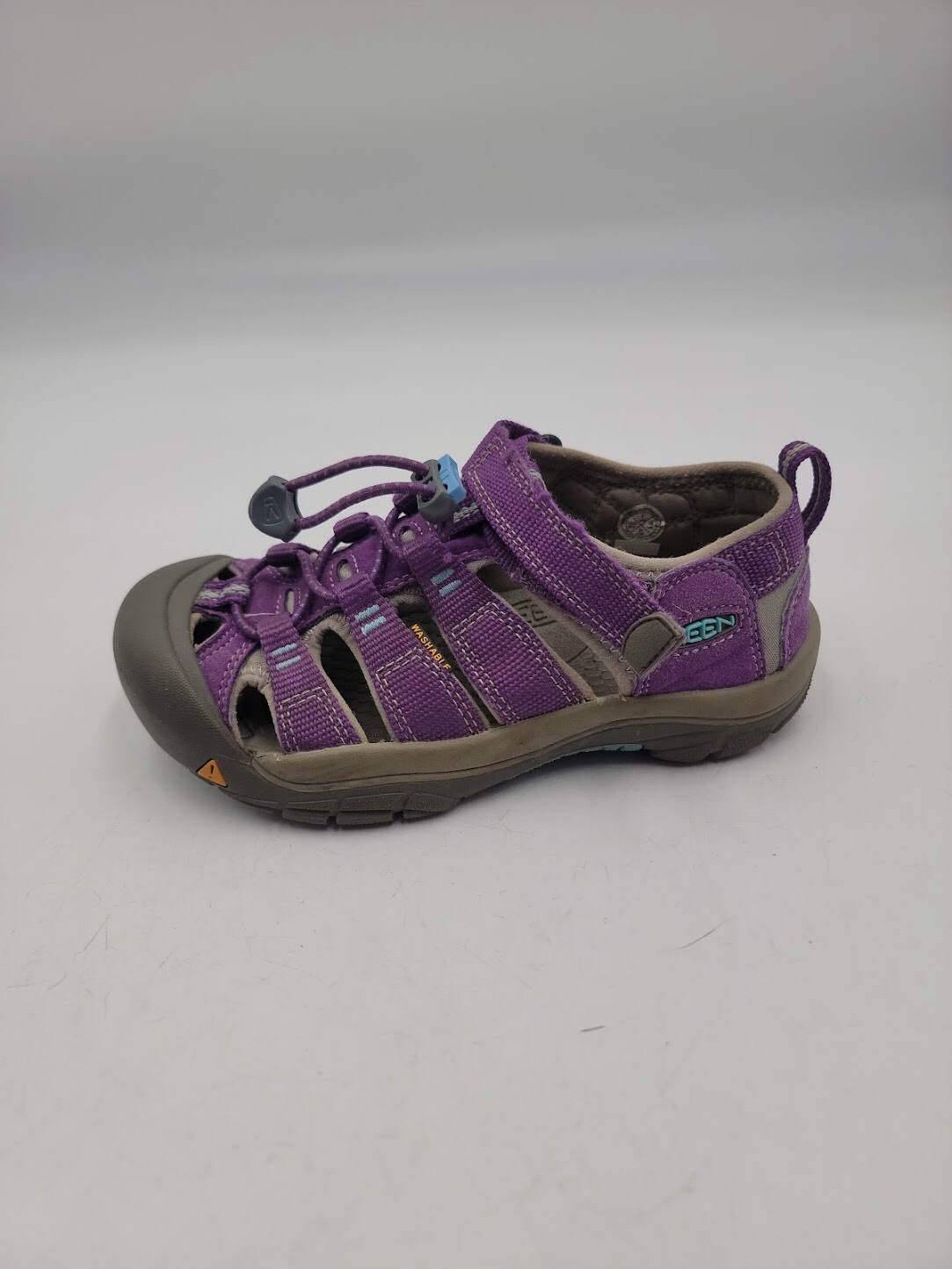 Scarpe da acqua viola Keen taglia 1 Newport H2 pescatore Tillandsia