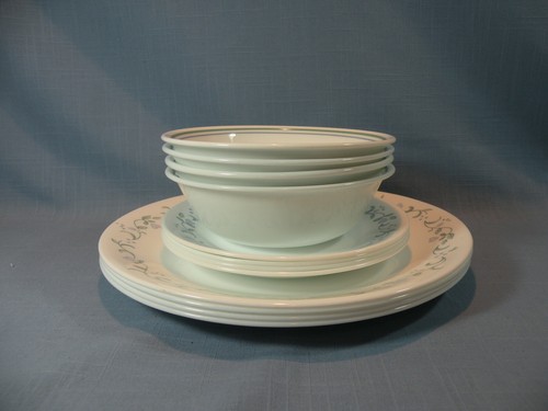 CORELLE COUNTRY COTTAGE 12 PIECES, LOT 3 - Picture 2 of 3