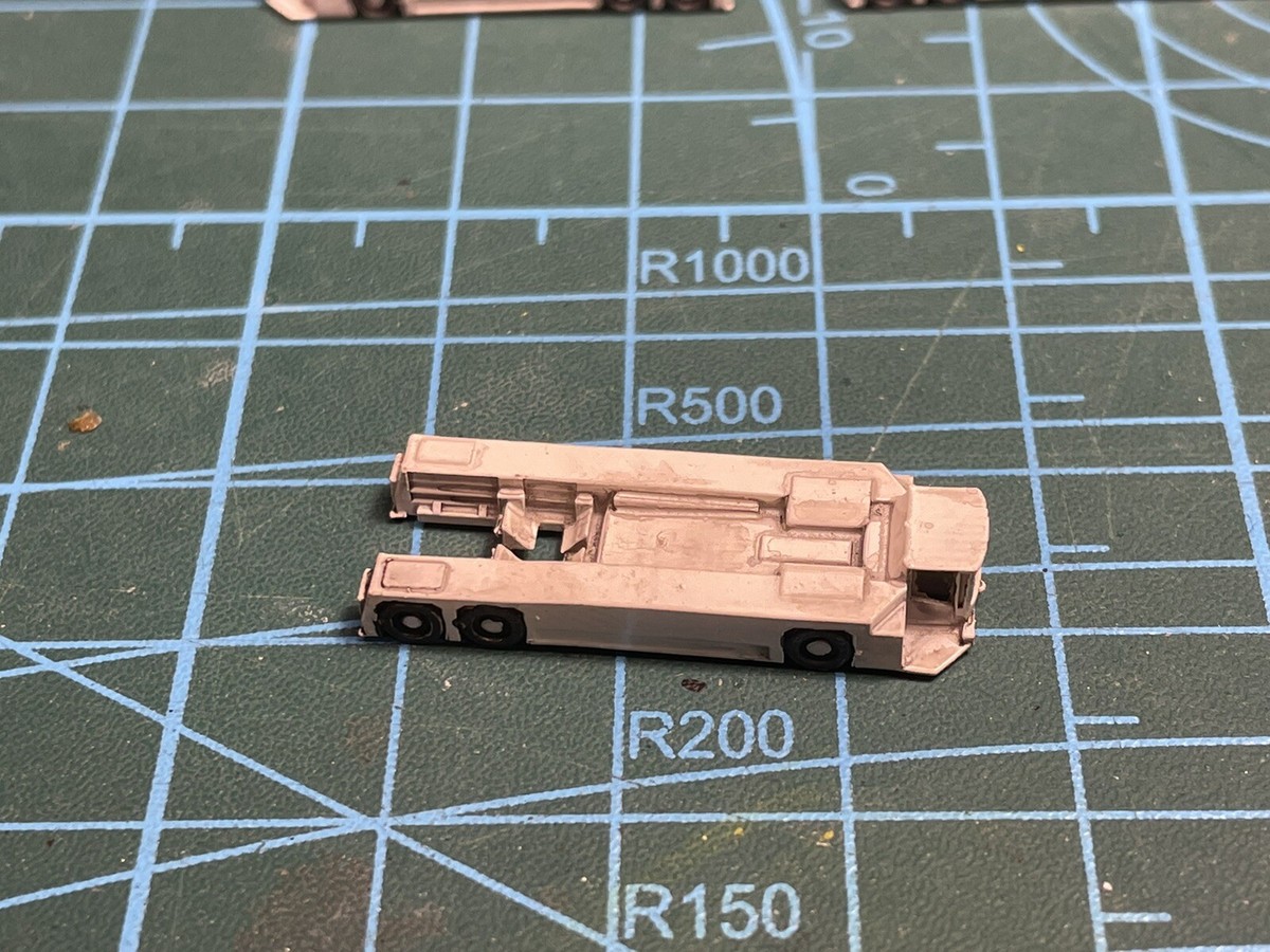 1:400 GSE for Airport diorama - Goldhofer AST-1X 6x6 1:400 GSE for Airport diorama - Goldhofer AST-1X 6x6