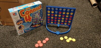 MB Spiele - Connect 4 Brettspiel Version 2004. Komplett und sehr guter Zustand