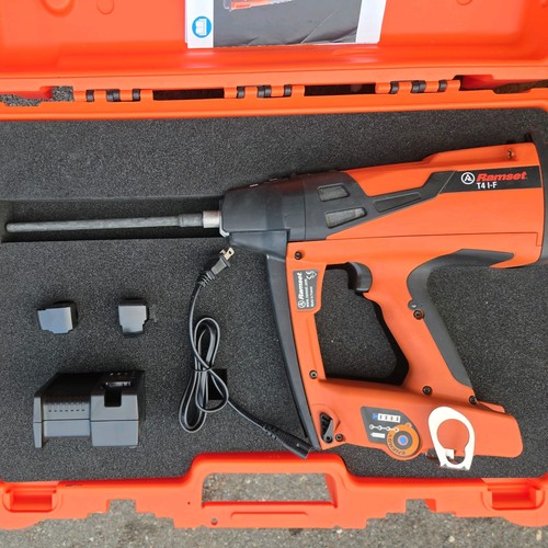 Ramset T4-IF Insulfast Insulation Gas Fastening Tool used OPEN BOX W/ Case