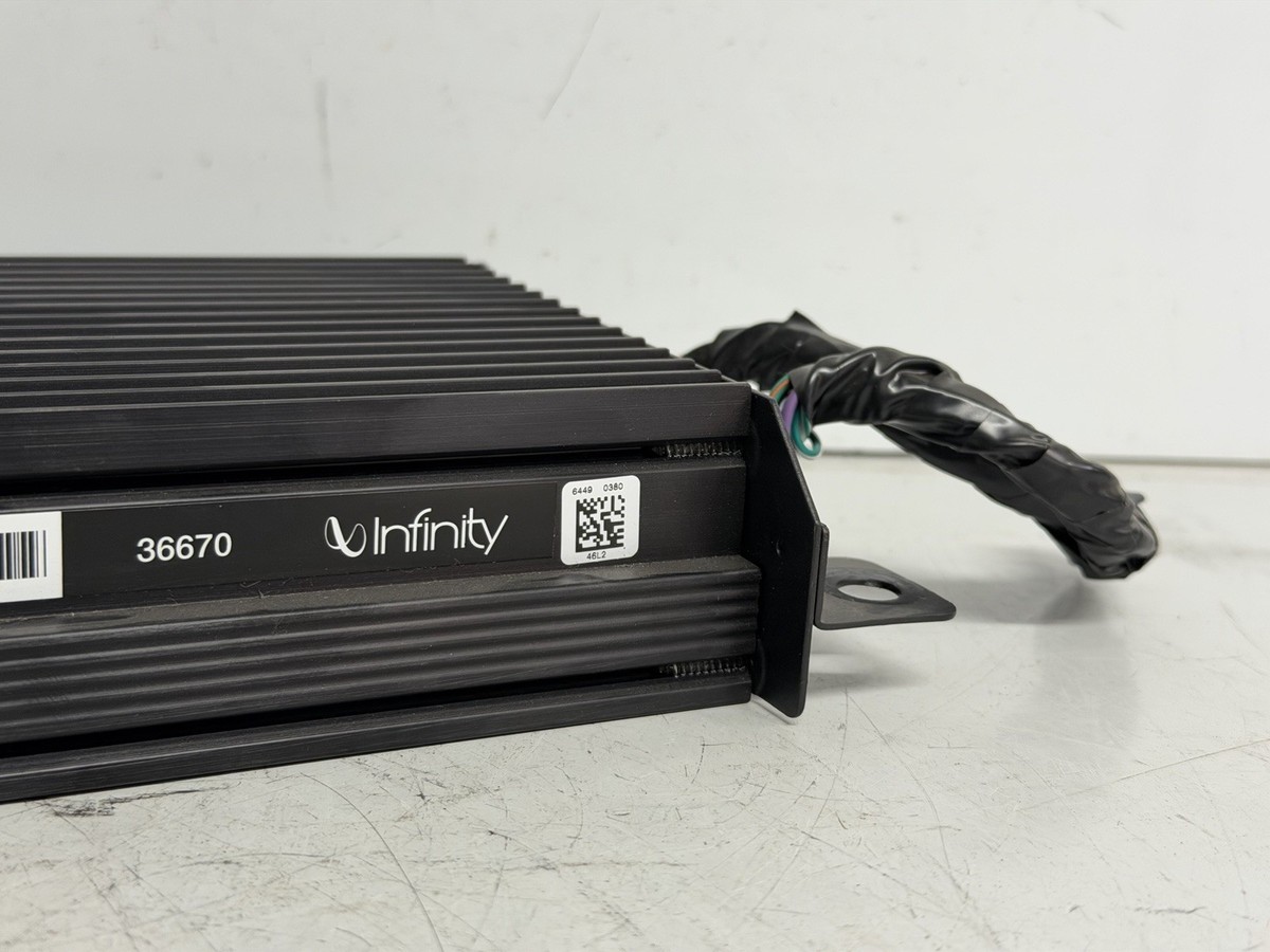 99-04 Jeep Grand Cherokee WJ Infinity Amp Amplifier Chrysler OEM